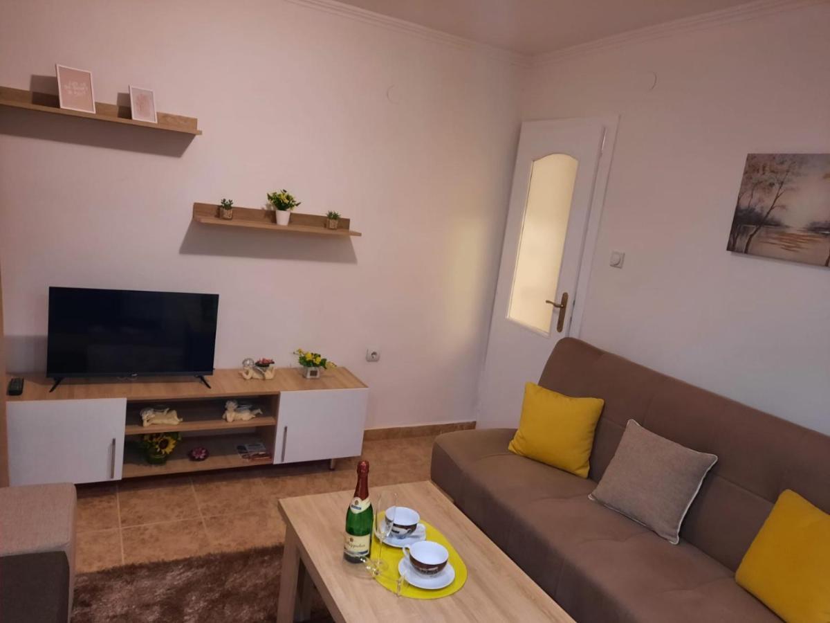 Apartman Rada 2 Bijeljina Extérieur photo